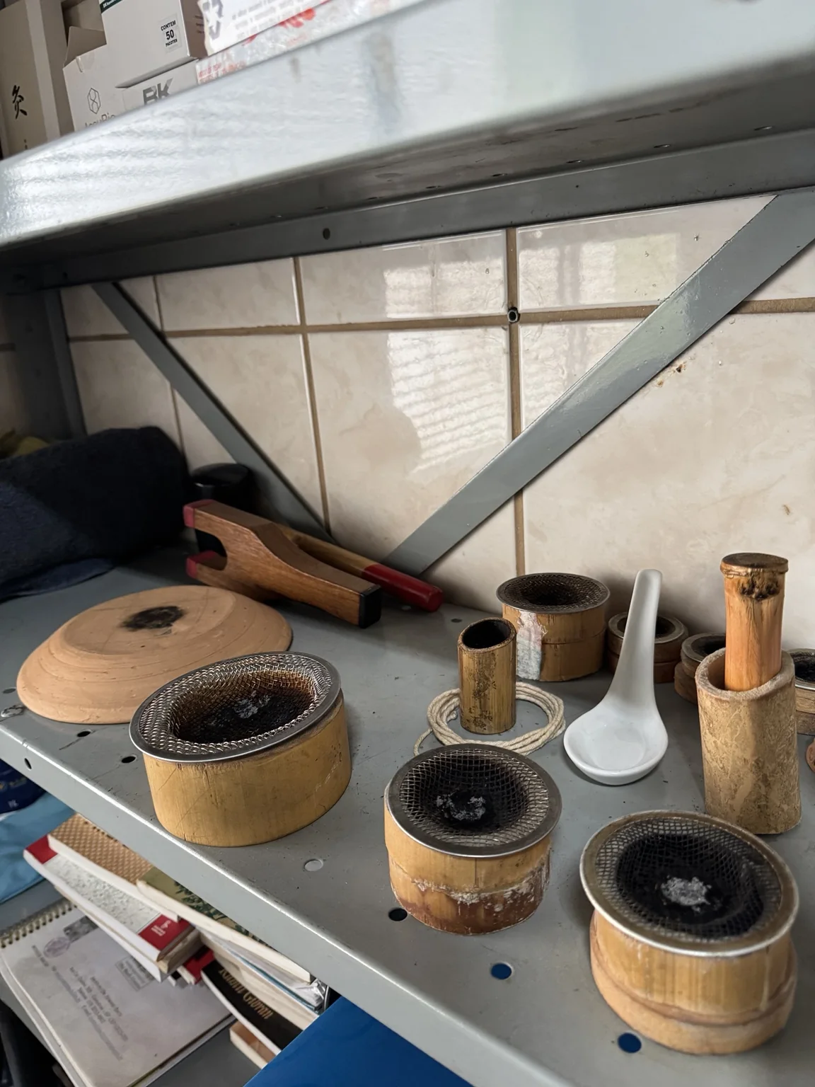Materiais tradicionais utilizados na prática de moxabustão